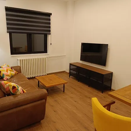 Apartman Marina Free Parking City Centre Novi Sad Exterior foto